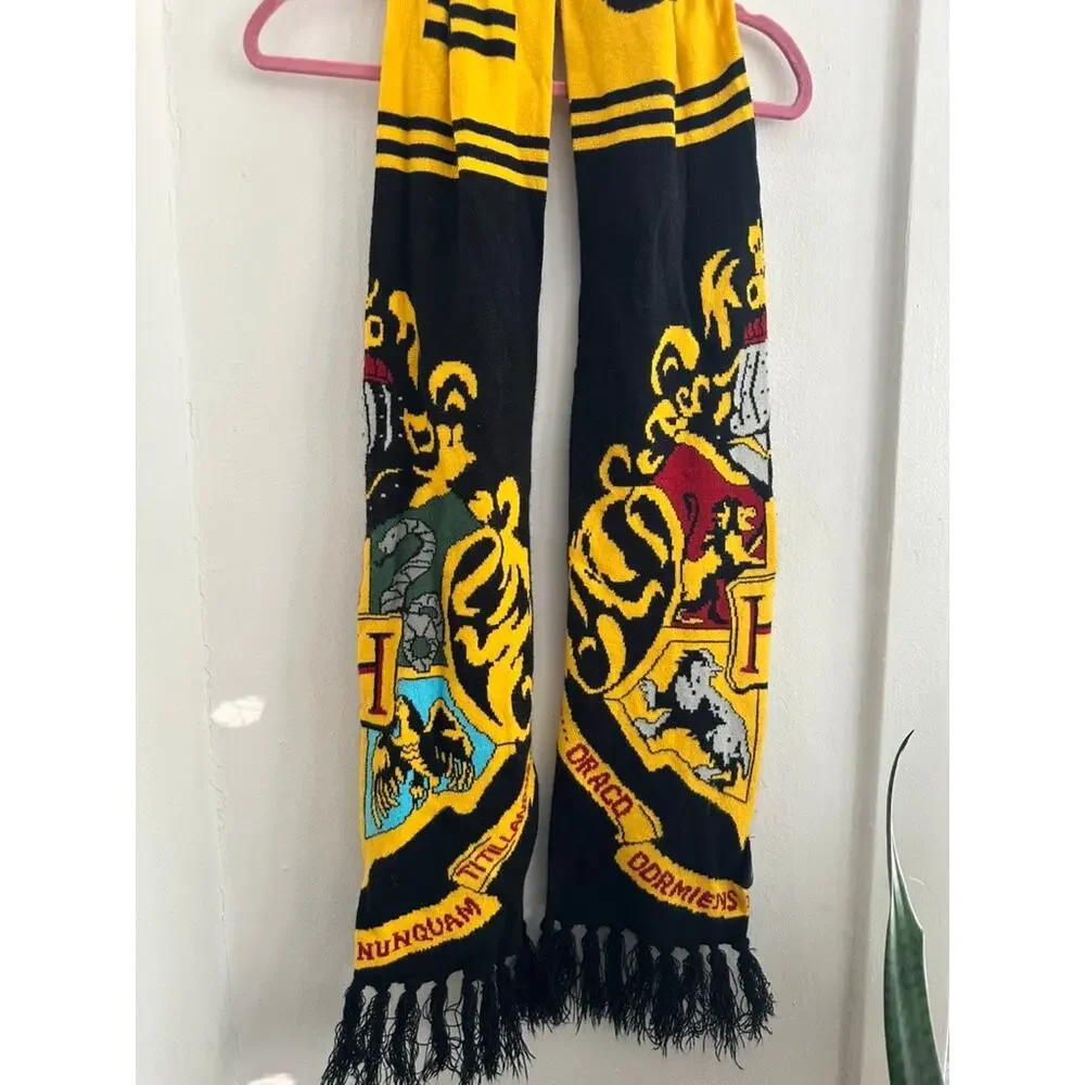 HARRY POTTER Hogwarts Adult Unisex Scarf